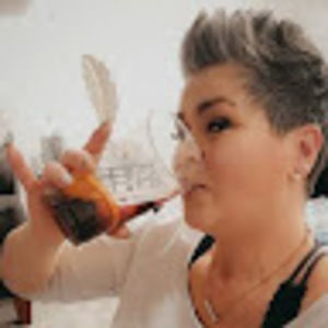 Meet your Posher, Alicia